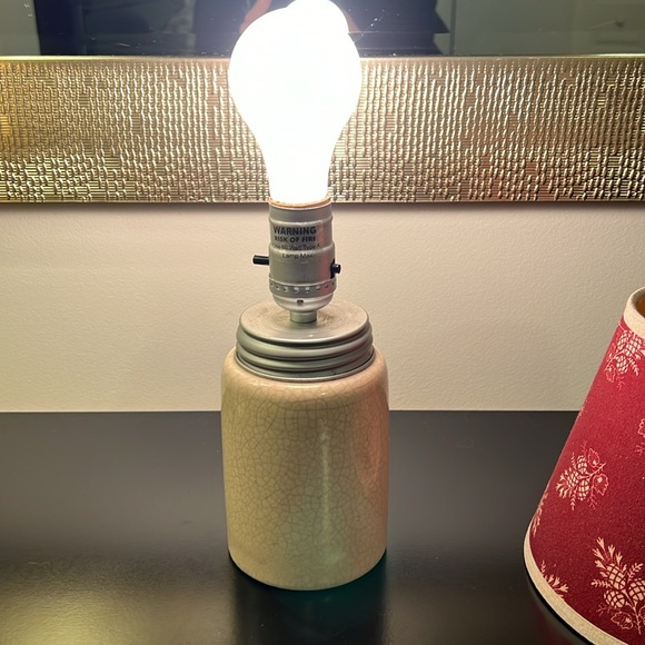 Rustic Pinecone Lamp - Picture 10 of 13